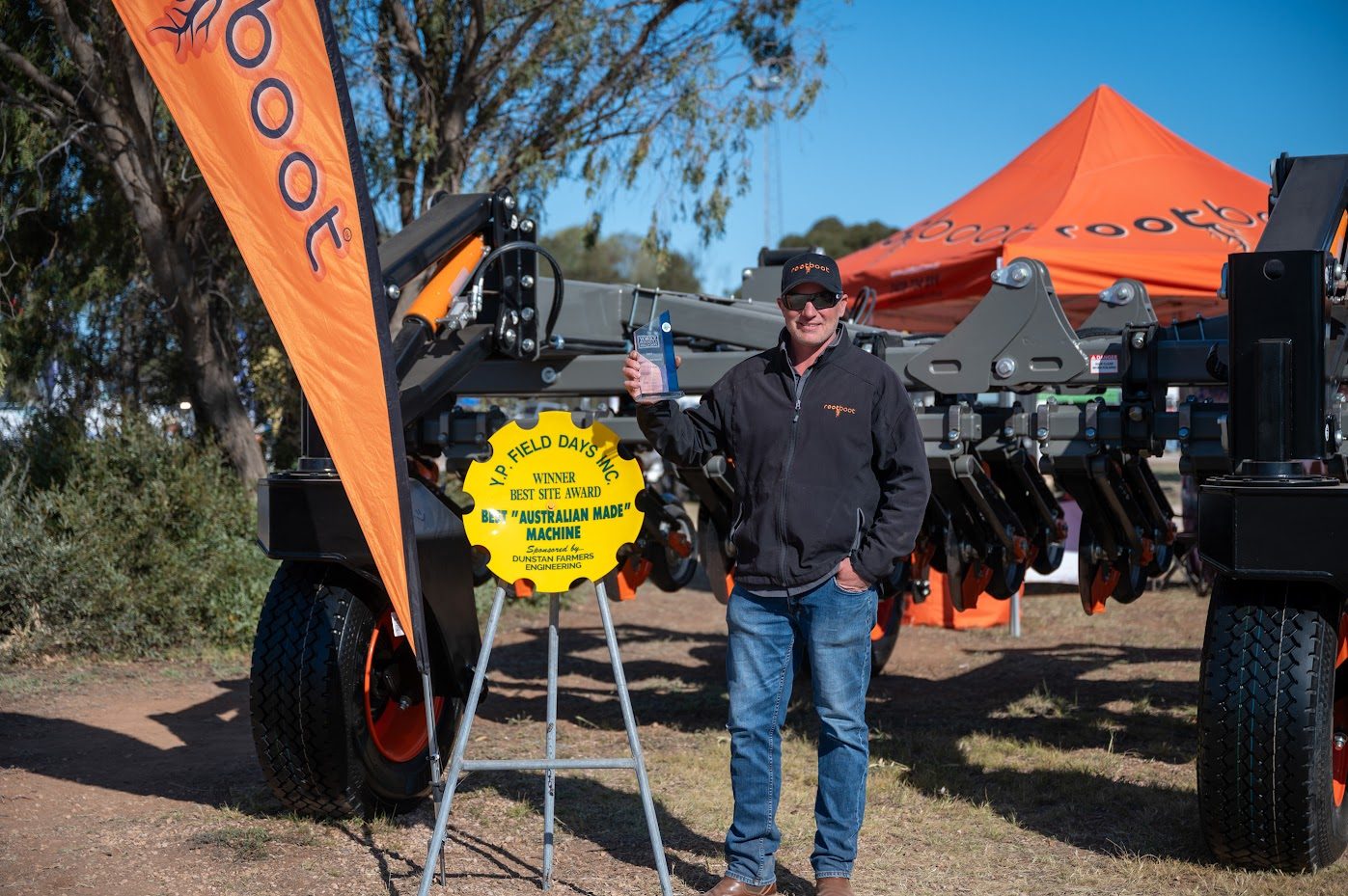 Root Boot receiving the Best Australian Made Machine award at the 2023 Yorke Peninsula Field Days